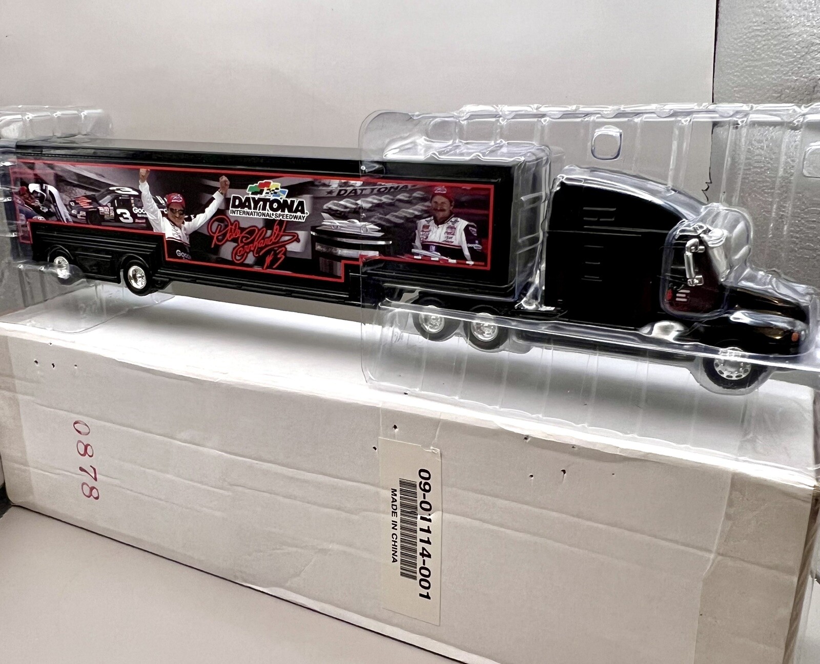 2006 DALE EARNHADRT SEMI TRUCK CAR HAULER (DIE CAST) NIB Limited Edition