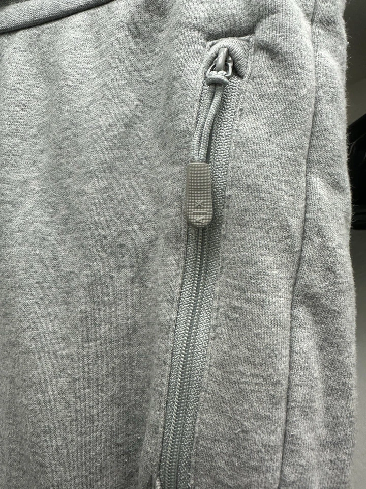 Armani Exchange Men's Short Size S - Imagem 3 de 4