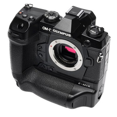 Olympus OM-D E-M1X (schwarz) gebraucht ca. 4.000 Ausl. Kamera