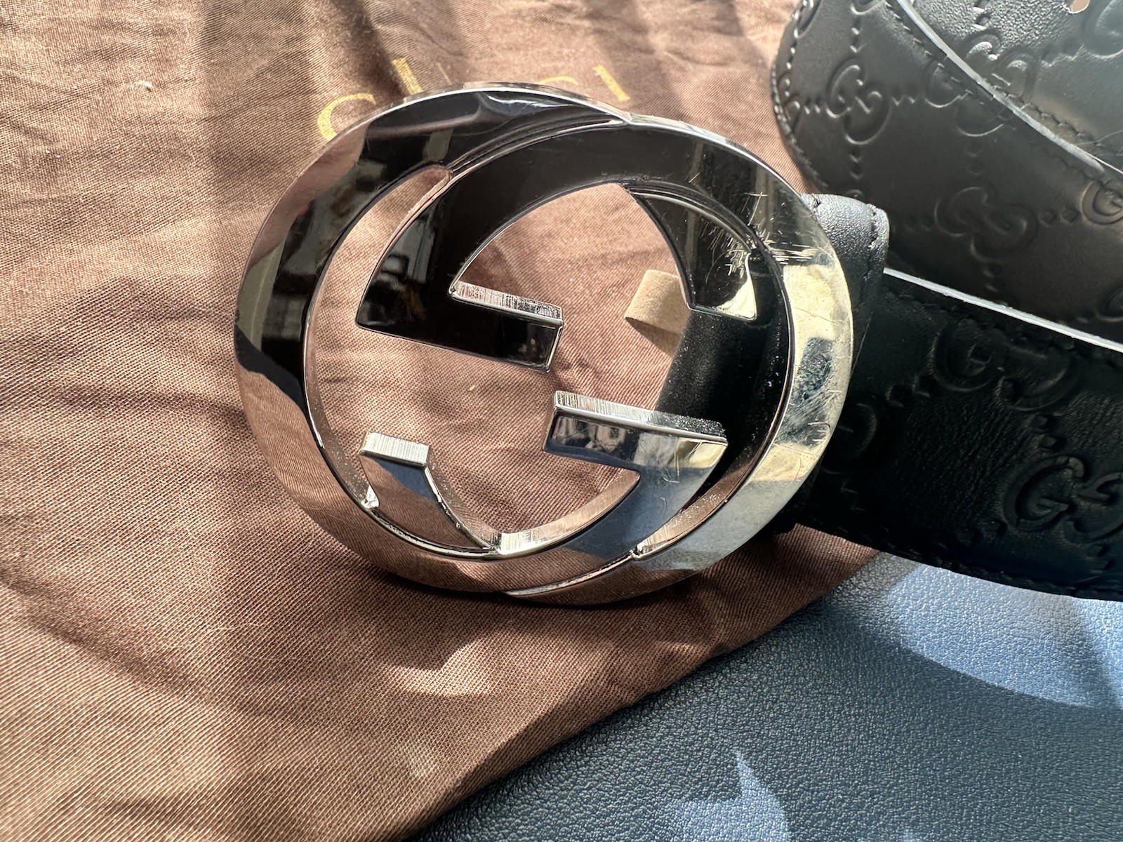 Authentic gucci 411924 Interlocking G Signature L… - image 2