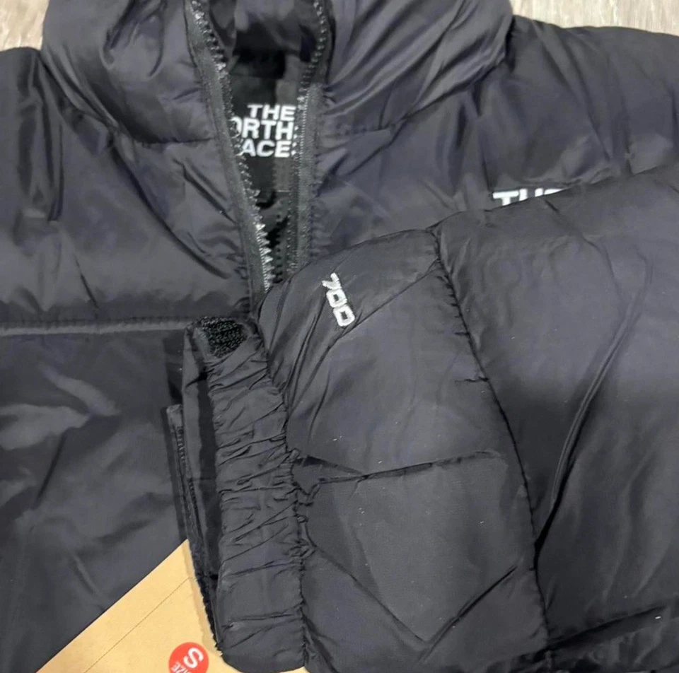 Chaqueta acolchada de plumón The North Face 1996 retro Nuptse 700 negra talla mediana para hombre Foto 2 de 4