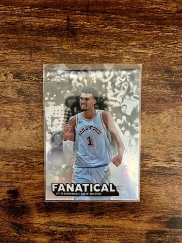 2025 Topps Chrome Victor Wembanyama Base (RAW)