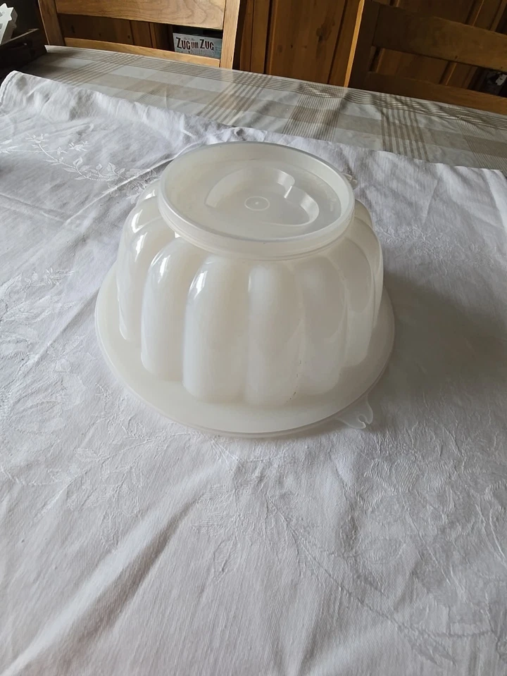 Tupperware Puddingform mit verschiedenen Motiven, Vintage  - Bild 2 von 2