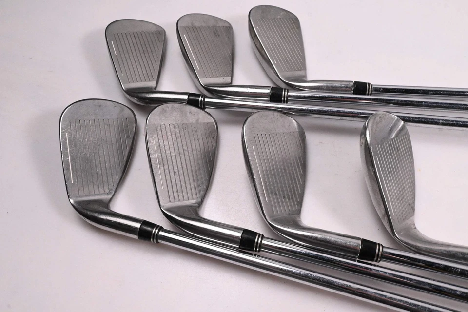 Cobra AMP Cell Eisen / 5-PW+SW / Regular Flex Dynalite 90 Schäfte - Bild 3 von 4