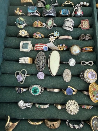Vintage Lot Of 50 Costume Jewelry Ring Lot Gold Silver Tone Rhinestone Cocktail