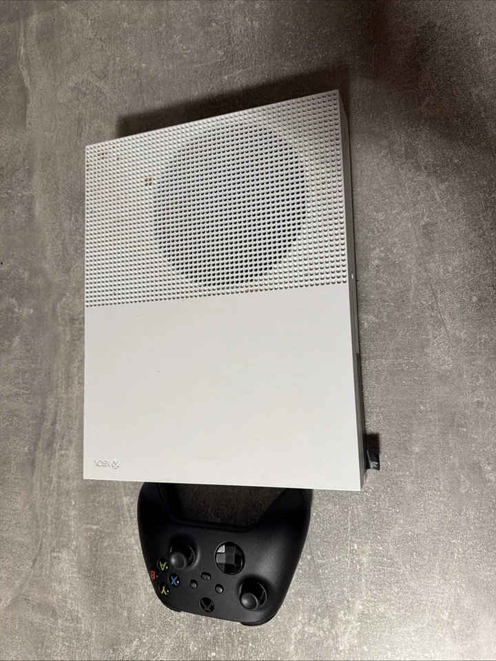 Microsoft Xbox One S 500GB, Weiß, Inkl. Controller - Bild 2 von 4