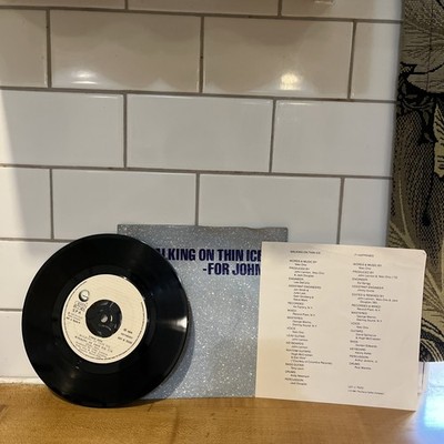 yoko ono walking on thin ice for john with insert  rare single 45 ex