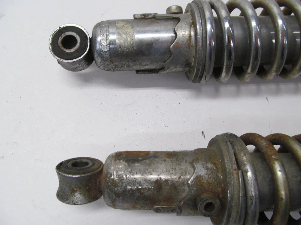 Yamaha XS650 XS 650 SF 1979 rueda trasera par de amortiguadores izquierda derecha Foto 4 de 4