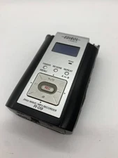 Roland Edirol R-09 MP3 Digital Audio Recorder 24-bit Wave USB SDHC 96kHz