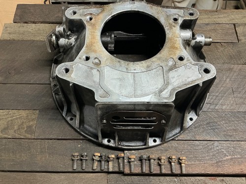 Eaton Fuller 24726 FS Series SAE #2 Clutch Bell Housing Assembly with bolts