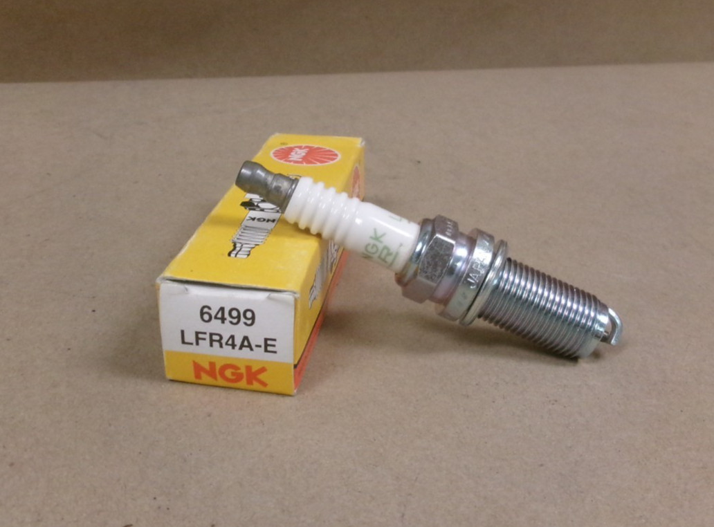 New NGK 6499  LFR4A-E Spark Plug