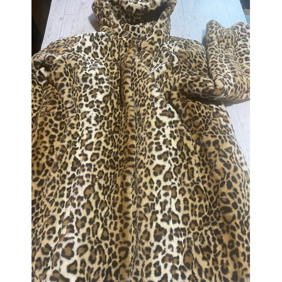 Dennis Basso Leopard Print Faux Fur Coat Women’s 2X Hooded Long Plush Jacket - Image 4 of 4