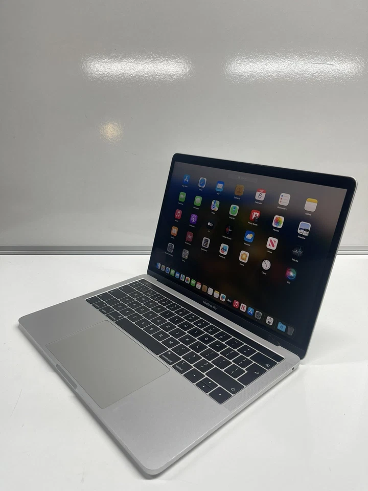 Apple MacBook Pro 13" (2019) A2159 i5-8th , 8GB RAM, 128GB SSD Touchbar Laptop - Image 3 of 4