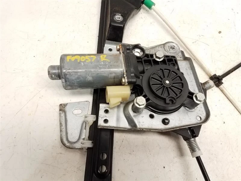 Pontiac Grand Am 1999-05 (4 puertas) pasajero regulador ventana delantera derecha Foto 2 de 3