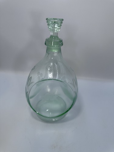 Stunning Cambridge Uranium Glass Green Pinch Decanter With Stopper; RARE