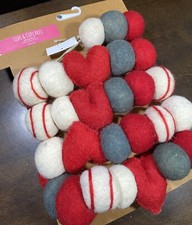 LOVE  CUPCAKES NEW  WOOL GARLAND Farmhouse 6 Feet Valentine  s CUTE 