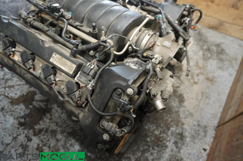 Motor Cadillac XLR 4,6 L V8 NorthStar 04-06 OEM Foto 3 de 4