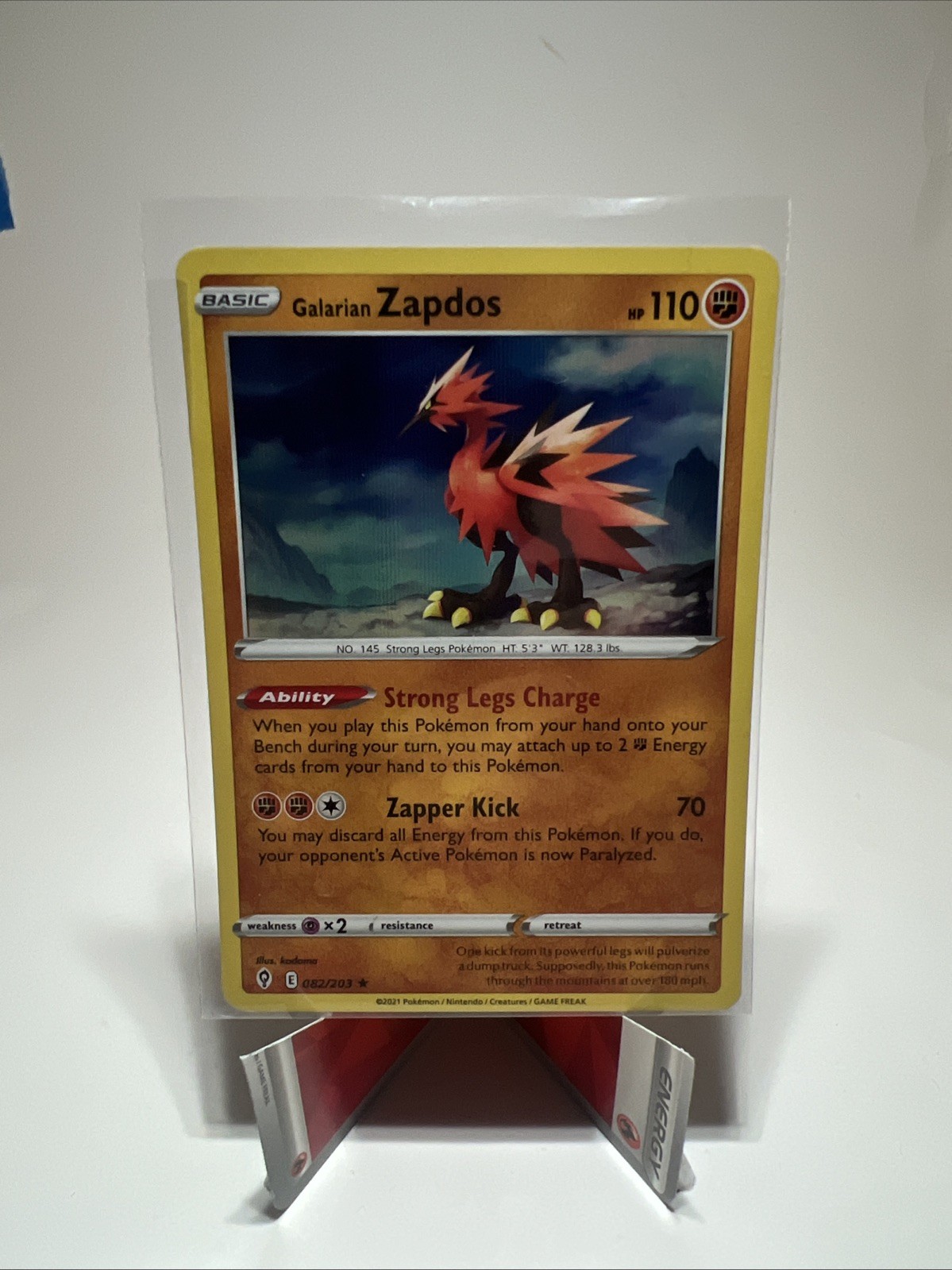 Pokemon Evolving Skies Galarian Zapdos Holo Rare Card 82/203 Near Mint NM