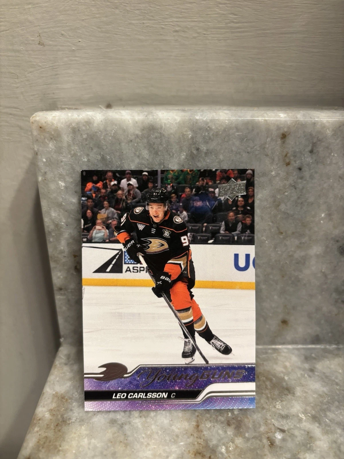 Leo Carlsson trading card