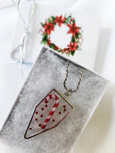 Christmas Themed Resin Pendant for You or Gift - product listing photo