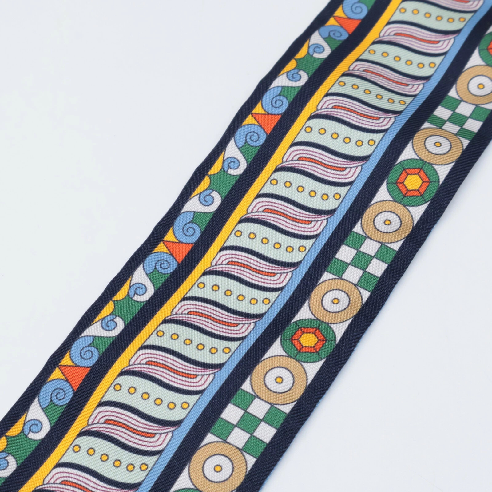 Hermes 063853S 03 Harnais en Rosace Harness Rose Window Silk Twilly Scarf BLEU r thumbnail 5