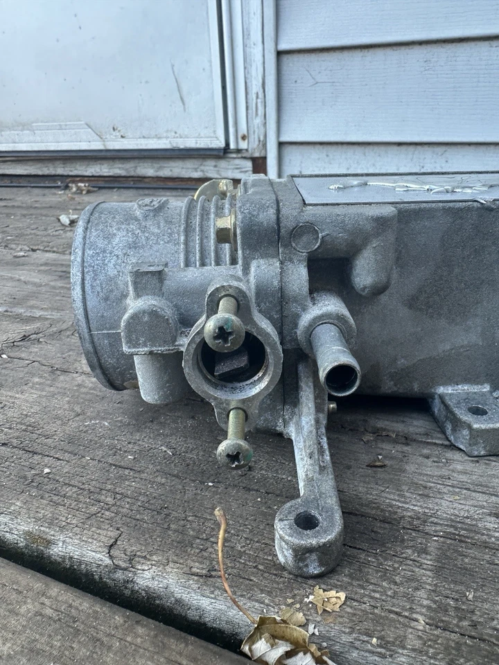 1996 - 1998 福特野马 4.6L 上进气歧管油门车身 — 第 3/4 张图片