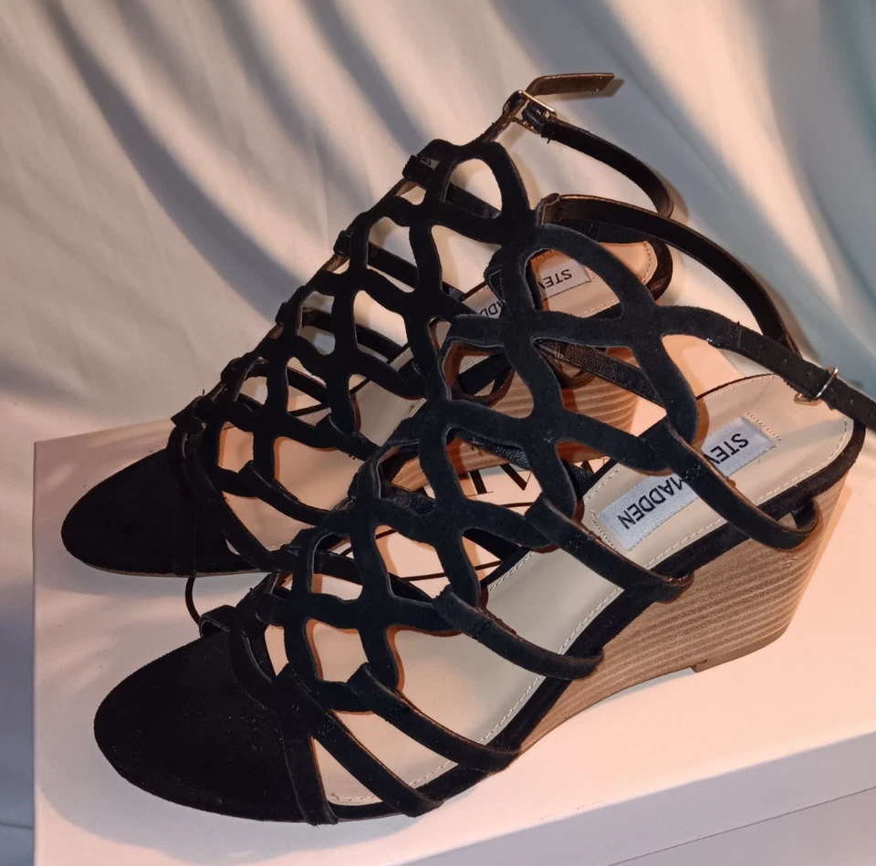 Sandalias de cuña Steve Madden Christina tacón talla 6,5 gamuza negra Foto 2 de 4