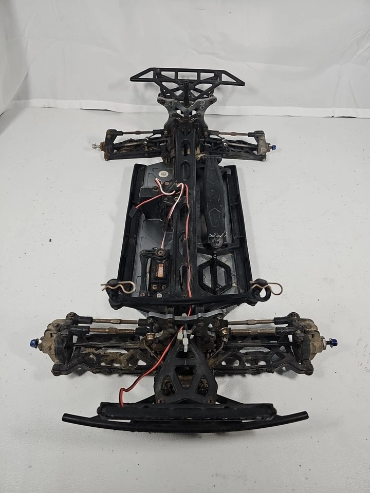 Team LOSI Racing Tenacity 1/10 RC Truck 4x4 Slider Parts Repair Project W/ Servo - Image 2 of 4