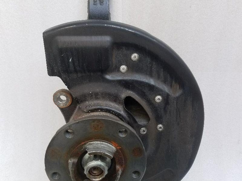 2016 BENTLEY DRIVERS SIDE FRONT LH SPINDLE KNUCKLE 3Y0407257A