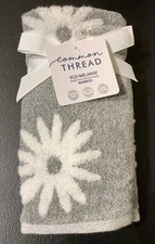 NWT 2PK Common Thread Bamboo Rayon Tip Towels Soft Floral Texture Gray White
