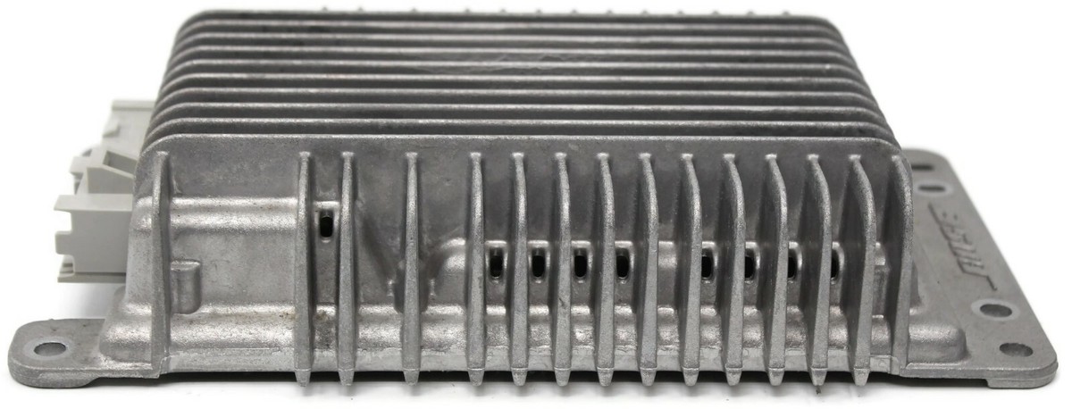 2003-2006 Chevy Tahoe Yukon Suburban Bose Amplifier Amp 15054673