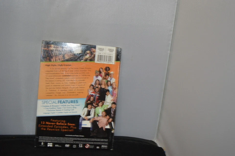 Project Runway: The Complete Second Season 2 Heidi Klum DVD  Sealed - Image 2 of 2
