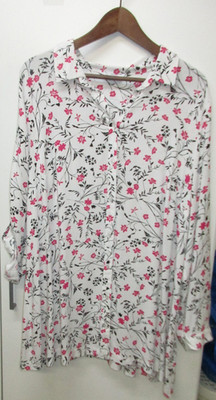 Neuwertige Longbluse EVANS Gr. 48 weiß schwarz pink (RW)