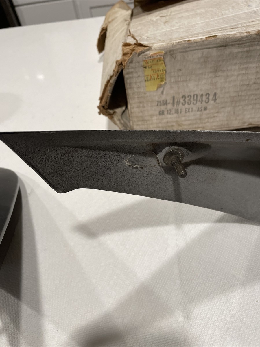 NOS GM 339433/339434 1974-81 Camaro Rear Spoiler Extensions NOS GM 339433/339434 1974-81 Camaro Rear Spoiler Extensions