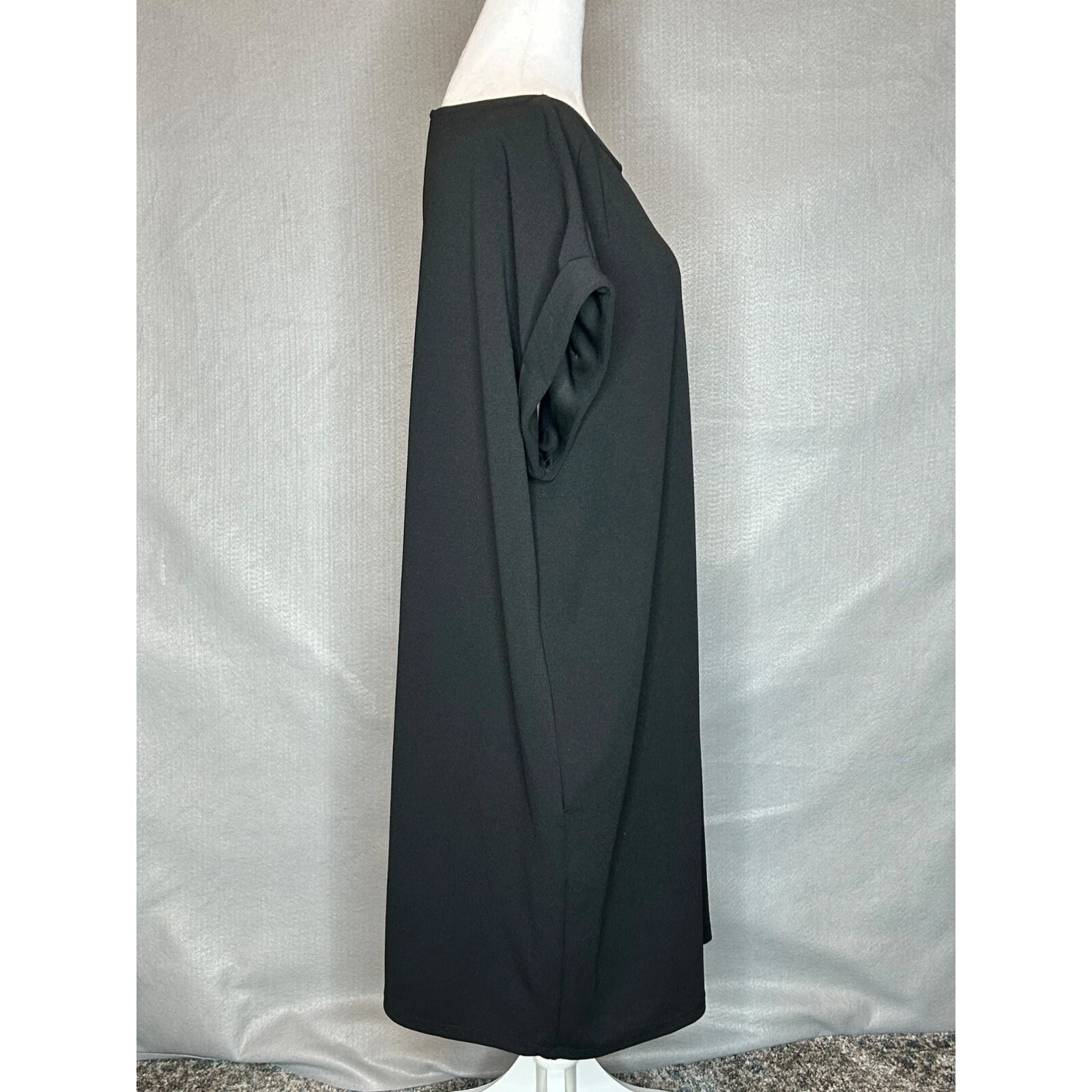 VETEMENTS Abito donna First Love By Lovelyn 1X nero lunghezza ginocchio manica corta