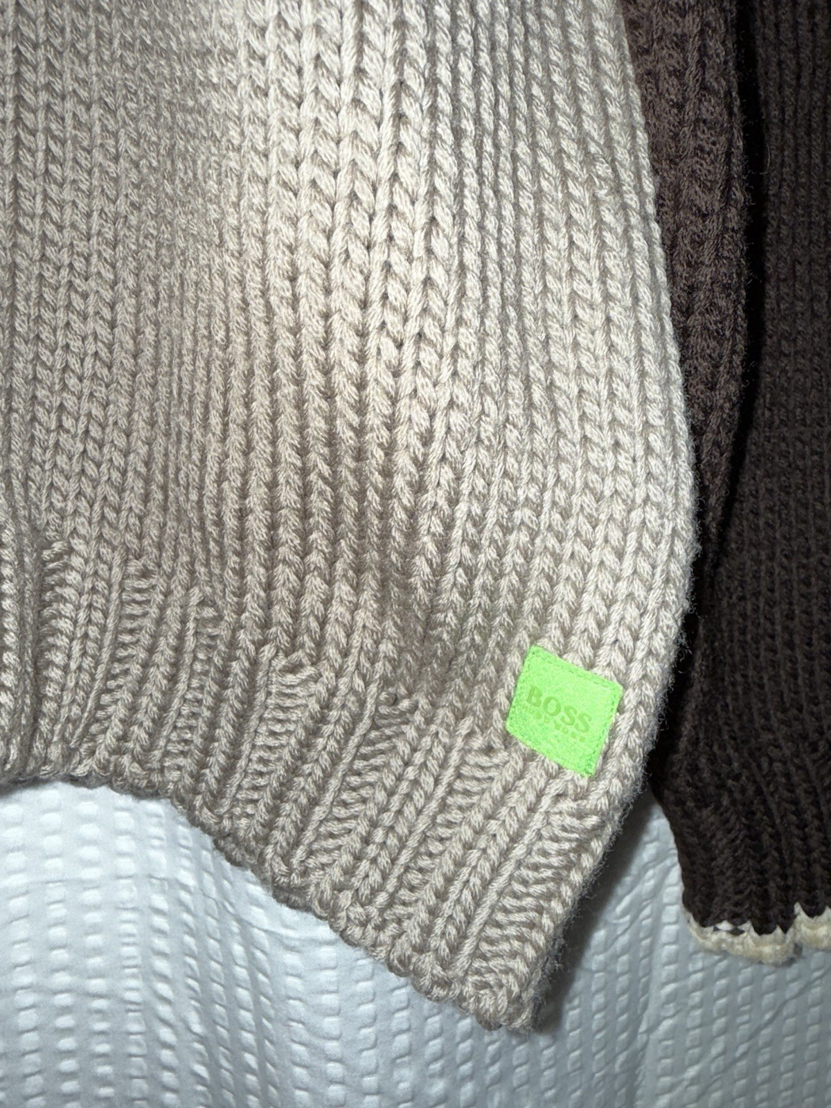 BOSS by Hugo Boss men's 100% Virgin Wool cardigan sweater Size L (Defective) thumbnail 5