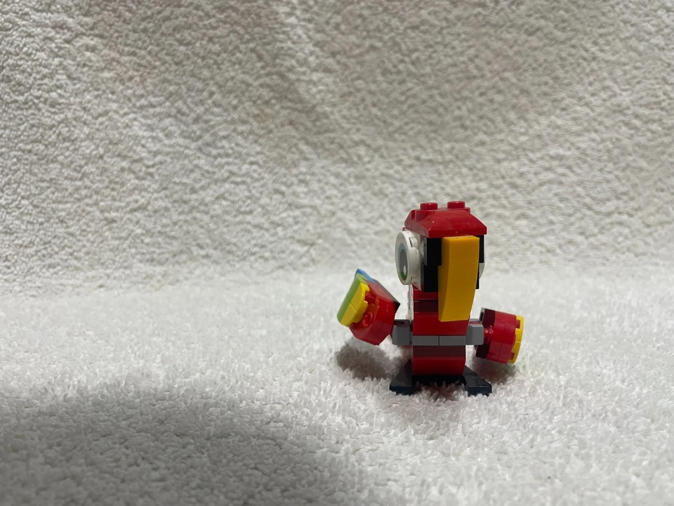LEGO Creator 30581 Tropical Parrot, photo 2 of 5
