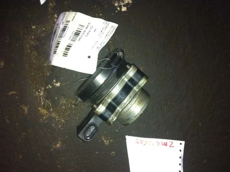 96 97 ISUZU RODEO AIR FLOW METER 3.2 LITER - Image 3 of 4