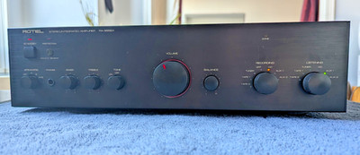 Rotel RA-985BX Stereo Integrated Amplifier *Untested*