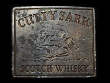 NA07159 VINTAGE 1970s  CUTTY SARK SCOTCH WHISKEY  BOOZE BELT BUCKLE