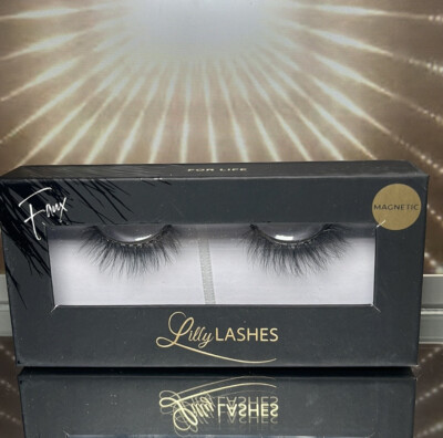 Lilly Lashes ~ Faux Mink Magnetic Lashes ~ Style For Life ~ BNIB