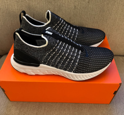 NEW Nike React Phantom Run Flyknit 2 Black Smoke Grey   Mens 8.5