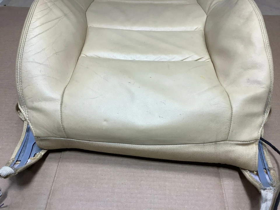 Audi A8 Quattro 2006 asiento superior delantero derecho del lado del pasajero beige cuero OEM+ Foto 3 de 4