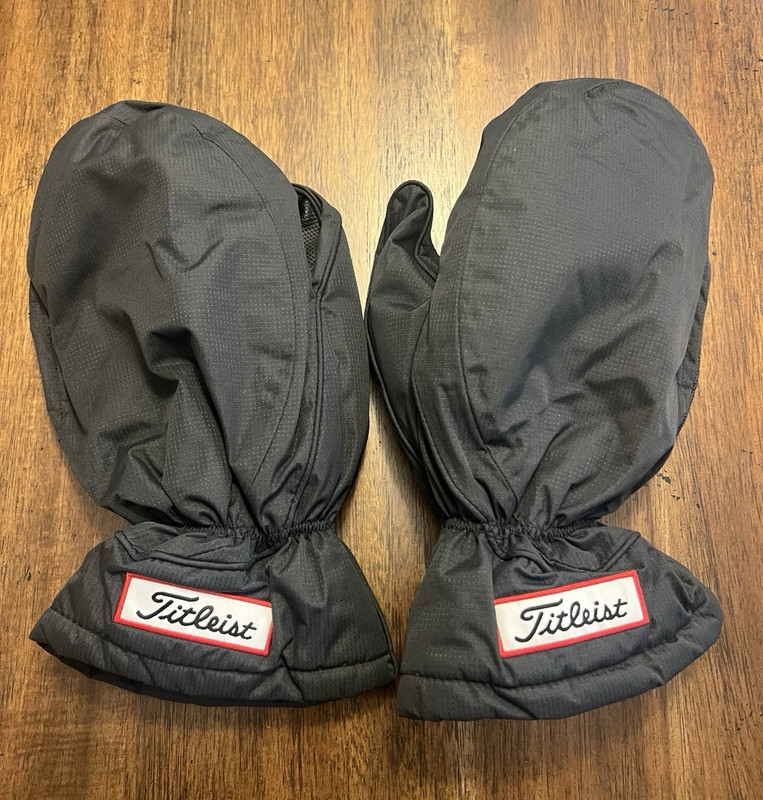 Titleist Golf Mitten Gloves Black/Red Fleece Lined One Size