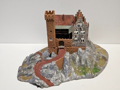 Faller ams   B-4961    Burg mit Styroporberg