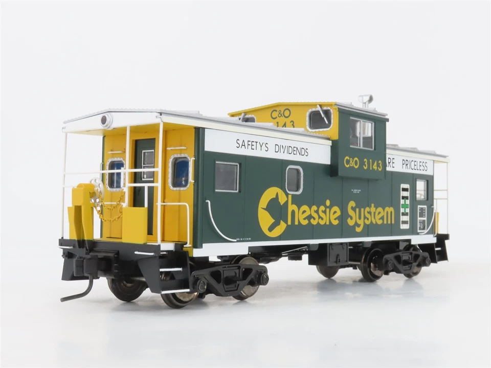 O Scale 2-Rail Atlas 7620 C&O Chessie System EV Caboose #3443 - Image 4 of 4