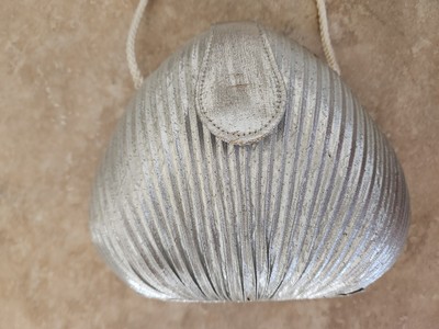 Vtg Art Deco Silver Scallop Clam Shell Gatsby Flapper Purse Pleated Prom Glam 