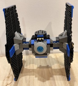 2005 Lego Star Wars Set 7263 TIE FIGHTER w/ Tie Pilot Minifig (NO Darth Vader)