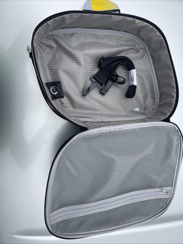 Can-Am Spyder LH Semi-Rigid Rear Cargo Travel Bag, 708300194* - Picture 5 of 9