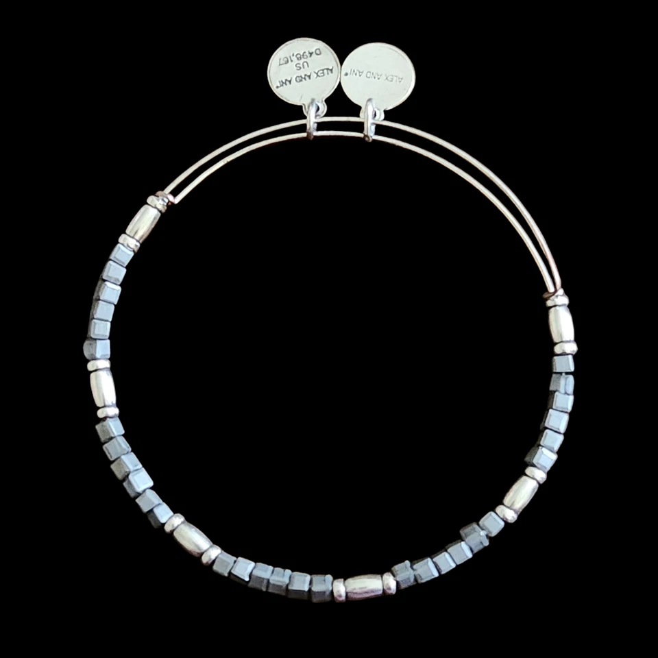 Brazalete de plata con cuentas de vidrio gris y plata Alex and Ani Foto 2 de 3